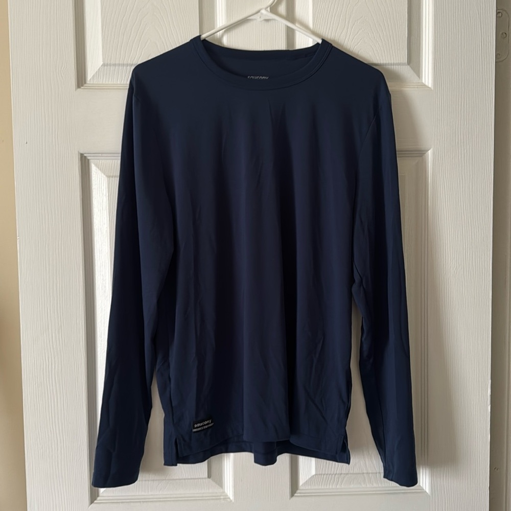 NWOT Saucony Long Sleeve Workout